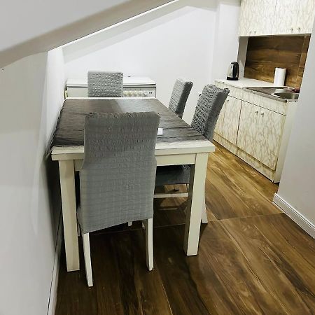 Sa Apartment Gjilan Kültér fotó
